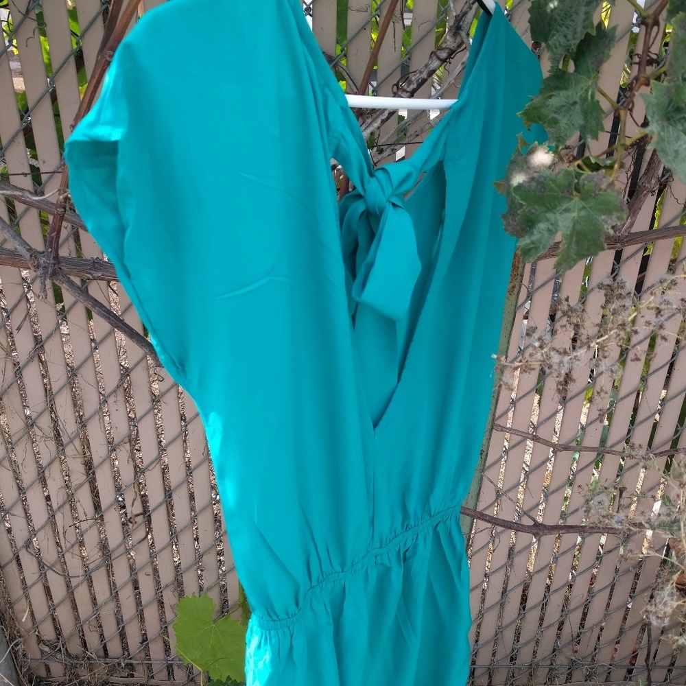 Green Romper - Picture 3 of 4